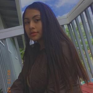 Meet your Posher, Dani